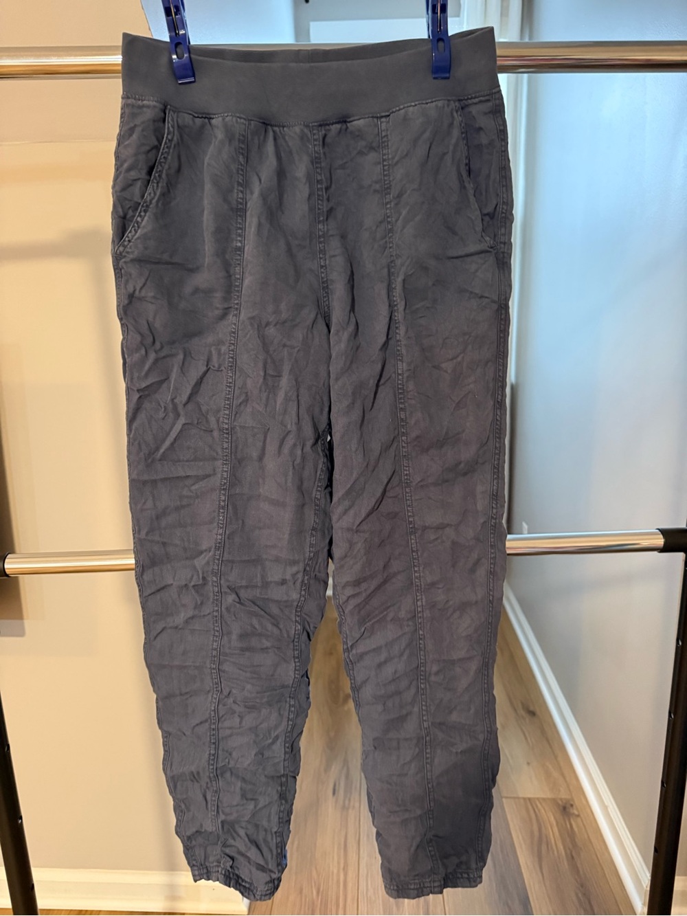 Faherty Women's Straight-Leg Jogger in Slate Gray